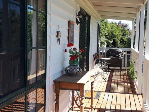 The Bohemian Art Studio - Mackay Tourism 1