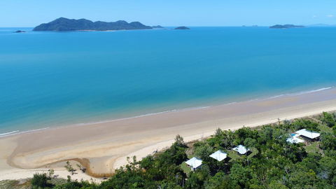 The Bungalows - Mackay Tourism 0