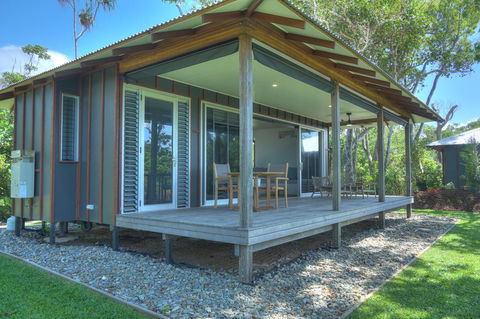 The Bungalows - Mackay Tourism 2