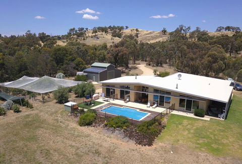 The Chocolate Lily Bed & Breakfast - Mackay Tourism 2