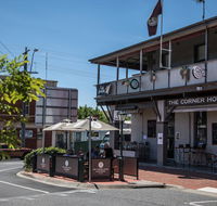 The Corner Hotel Alexandra - Mackay Tourism