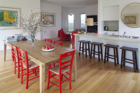 The Cottage At Bolobek - Mackay Tourism 1