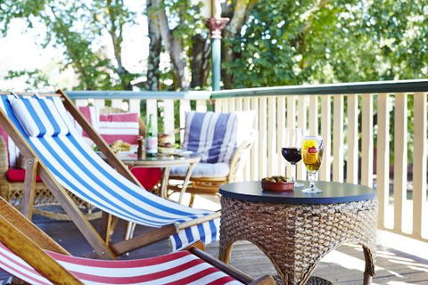The Daylesford Hotel - Mackay Tourism 0