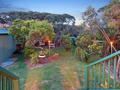 The Divide - Rye Back Beach Hideaway - Mackay Tourism 1