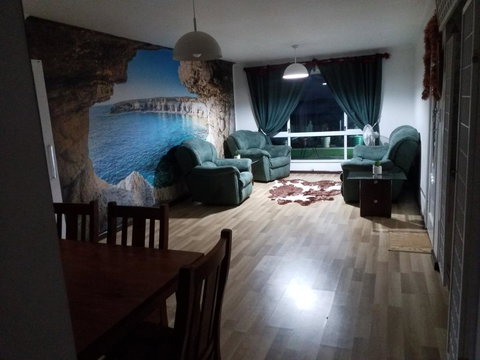 The DOLPHIN PLACE - Mackay Tourism 1