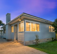 The Entrance North Lakeside Cottage - Mackay Tourism
