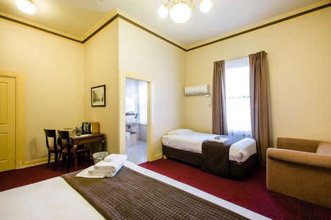 The Glenferrie Hotel Hawthorn - Mackay Tourism 2