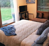 The Gurdies Room with Amazing Sunset Views - Mackay Tourism