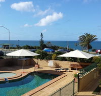 The Headlands 10 - 2 BDRM Apt Across from Alex Beach