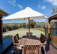 The Heyfield Hideaway Tennis  Spa - Mackay Tourism