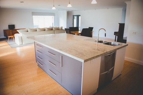 The Hicks - Mackay Tourism 1