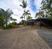 The Hillside Villa - Mackay Tourism