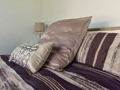 The Noraville House - Large Family Home - Mackay Tourism 2