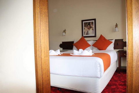 The Oast Inn Formaly Rosies Inn - Mackay Tourism 2