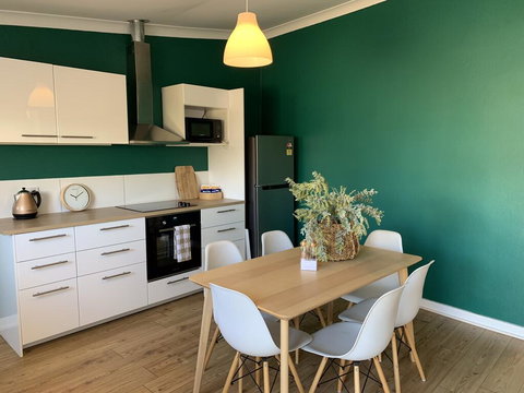 The Old Bakery Guesthouse, Harden - Mackay Tourism 0