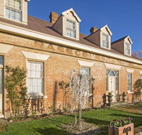 The Racecourse Inn - Mackay Tourism