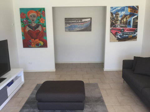 The Red Door - Mackay Tourism 1