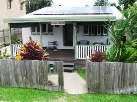 The Red Sparrow - Mackay Tourism 0