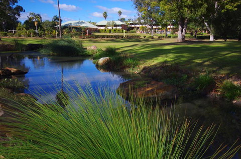 The Retreat At Wisemans - Mackay Tourism 3