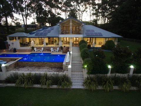 The Ridge Retreat At Mollymook - Mackay Tourism 0