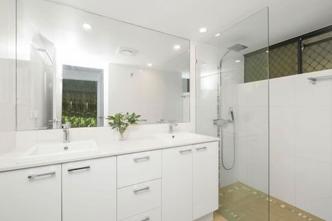 The Rocks Resort, Unit GA - Mackay Tourism 2