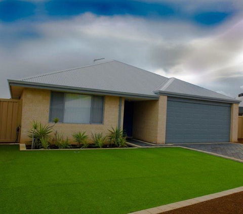 The Rosapark - Mackay Tourism 1
