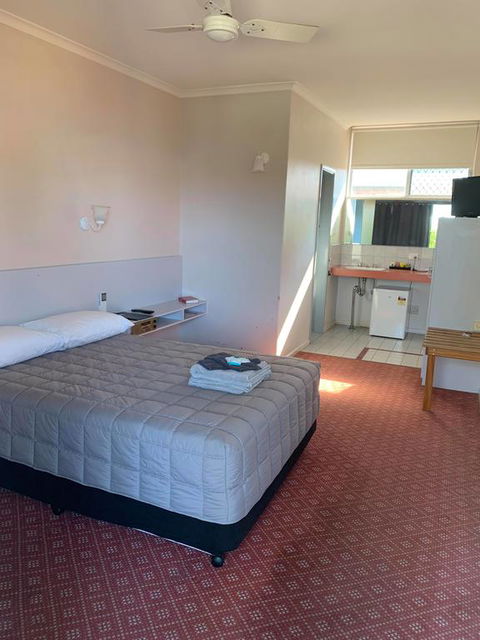 The Royal Motel - Mackay Tourism 0