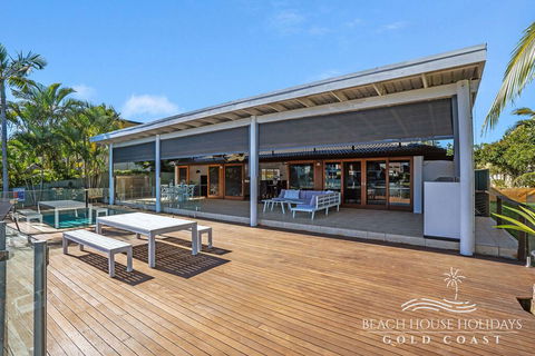 The Savoy Beach House - Mackay Tourism 3