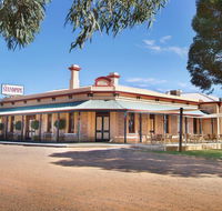 The Standpipe Golf Motor Inn - Mackay Tourism