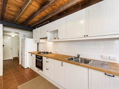 The Tannery - 2 Bedroom Converted Warehouse - Mackay Tourism 3