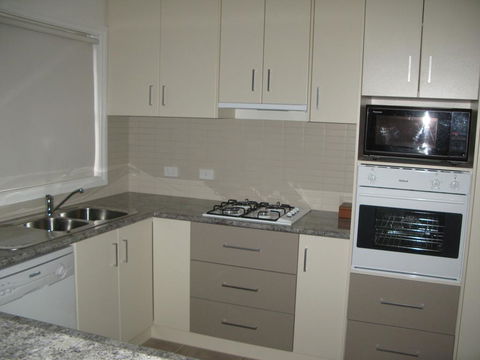 The Villa Kyabram - Mackay Tourism 2