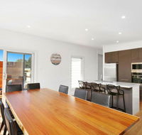 The Wharf House - Budgewoi - Mackay Tourism