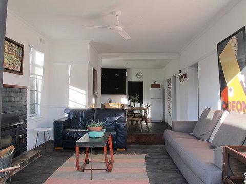 The White House - Mackay Tourism 3