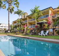 The York Beachfront Holiday Apartments - Mackay Tourism