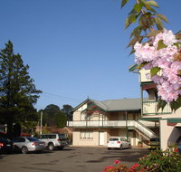 Three Explorers Motel - Mackay Tourism