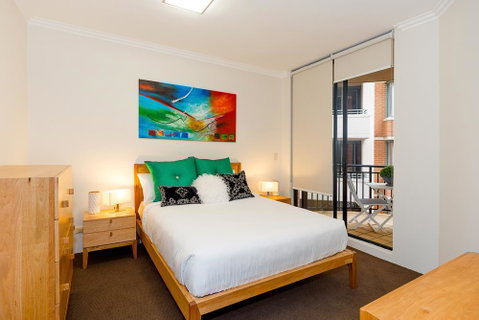 Thriving City Location, Dining Hub - Mackay Tourism 0