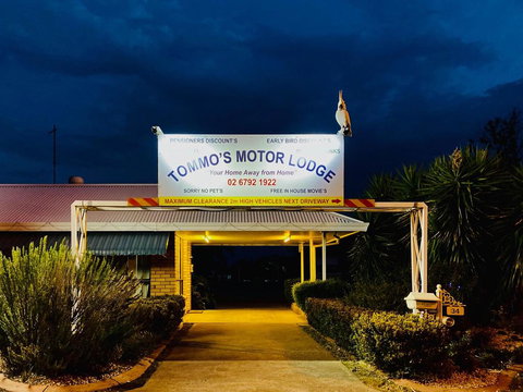 Tommo's Motor Lodge - Mackay Tourism 1