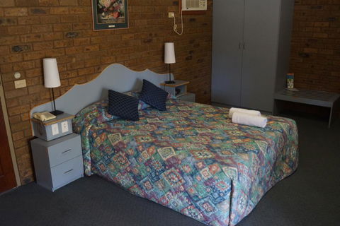 Tooleybuc River Retreat Villas - Mackay Tourism 2