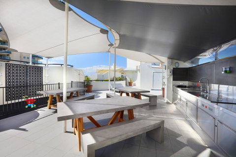 Top Floor Unit At The Caribbean Resort Mooloolaba - Mackay Tourism 1