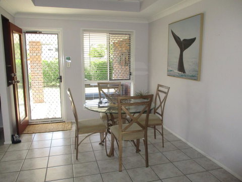 Torquay Beach Holiday House - Mackay Tourism 2