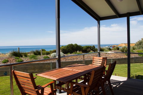 Torquay Foreshore Caravan Park - Mackay Tourism 0