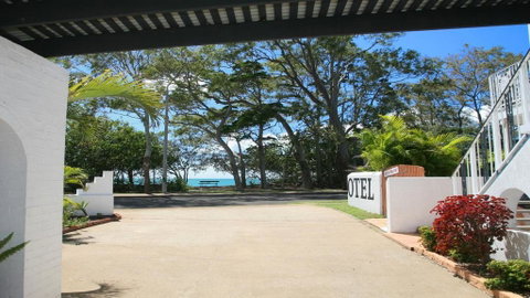 Tower Court Motel - Mackay Tourism 2