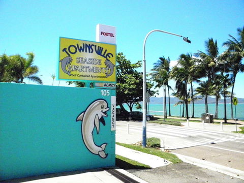Townsville Seaside Apartments - Mackay Tourism 0