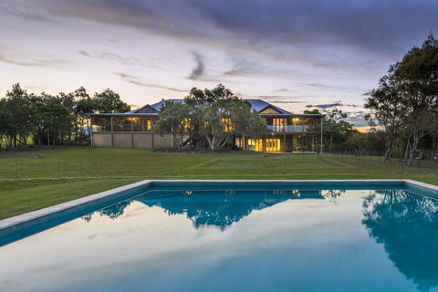TRANQUILO BEACH HOUSE - Mackay Tourism 0
