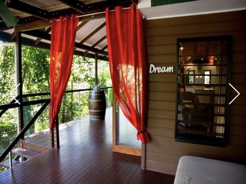 Treetops Retreat Cairns - Mackay Tourism 2