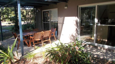 Trial Bay Eco Lodge 2 Pandanus - Mackay Tourism 0