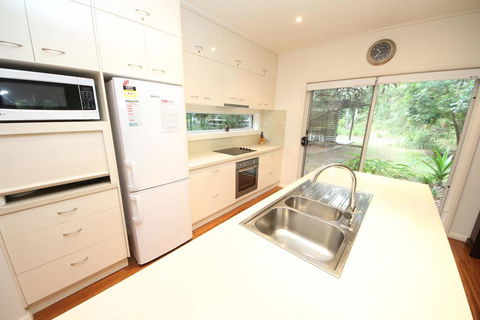 Trial Bay Eco Lodge 2 Pandanus - Mackay Tourism 3