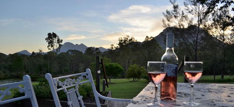 Tuckeroo Cottages & Gardens - Mackay Tourism 0