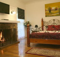 Tudor Cottages - Mackay Tourism