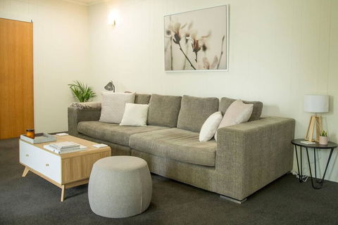 Two Bedroom Gem, Short Drive To MONA - Mackay Tourism 2